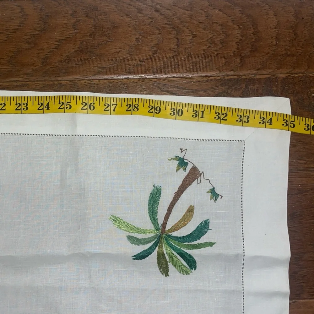 Vintage 50’s or 60’s Tropical Embroidered linen Napkins and 35” Table cloth